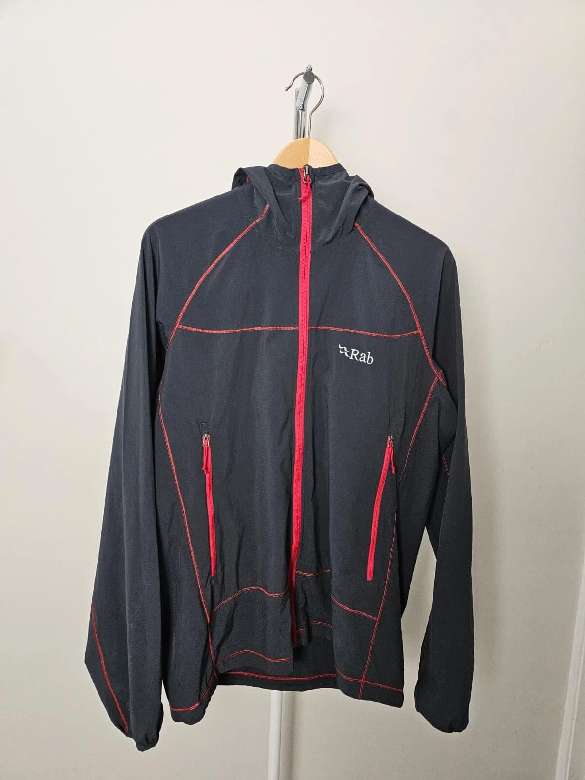 Rab Full Zip Hooded Light Weight Breathable Soft Shell Windbreaker Jacket - L