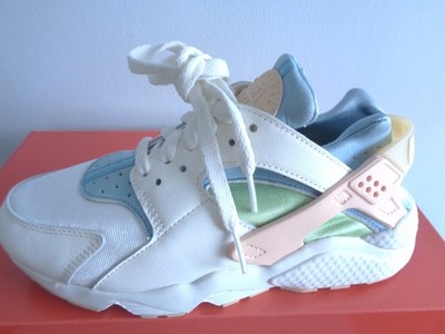 Nike Air Huarache Damen Sneaker Schuhe DQ0017 100 UK 4,5 EU 33 US 7 GEBRAUCHT + KARTON