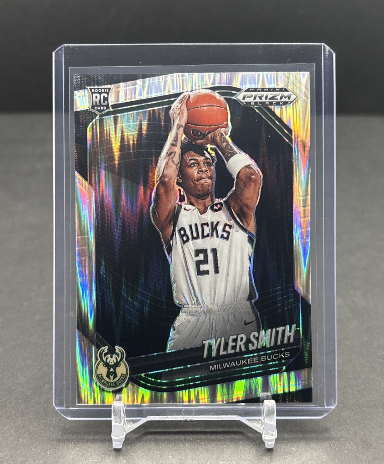 2024-25 PANINI PRIZM BLACK NBA #243 Tyler Smith Bucks RC Skewed Prizm /249