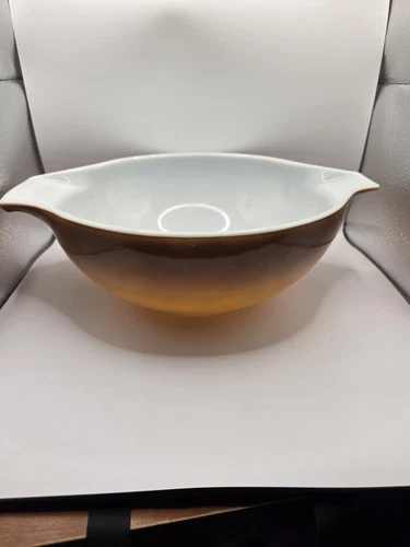 Pyrex Old Orchard 444 Harvest Brown Gold 4qt Cinderella Mixing Bowl USA Vintage