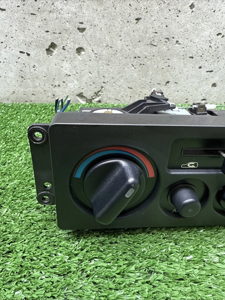 1995-2002 ISUZU TROOPER AC Aquecedor Controle Climático Unidade de Temperatura OEM 95-02 - Imagem 2 de 4