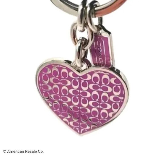 アクセサリー COACH Pink double heart keychain charm $_12.JPG?set_id=880000500F