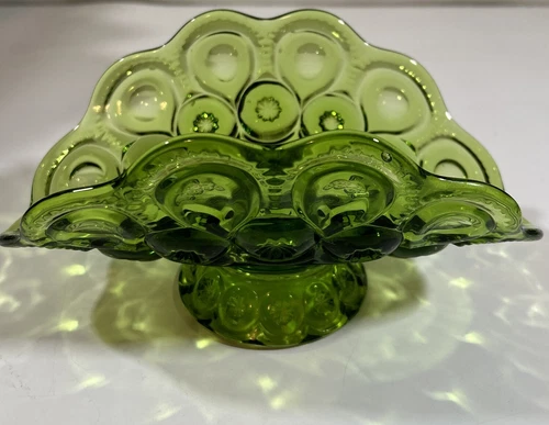 L.E. SMITH GLASS -Moon & Star Green-Low Banana Stand. Dark Green Glass 12"L. VGC