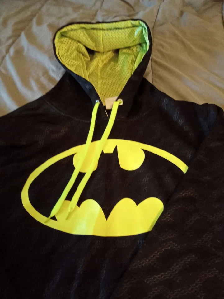 Pulôver feminino Batman leve com capuz preto e verde florescente tamanho grande - Imagem 4 de 4