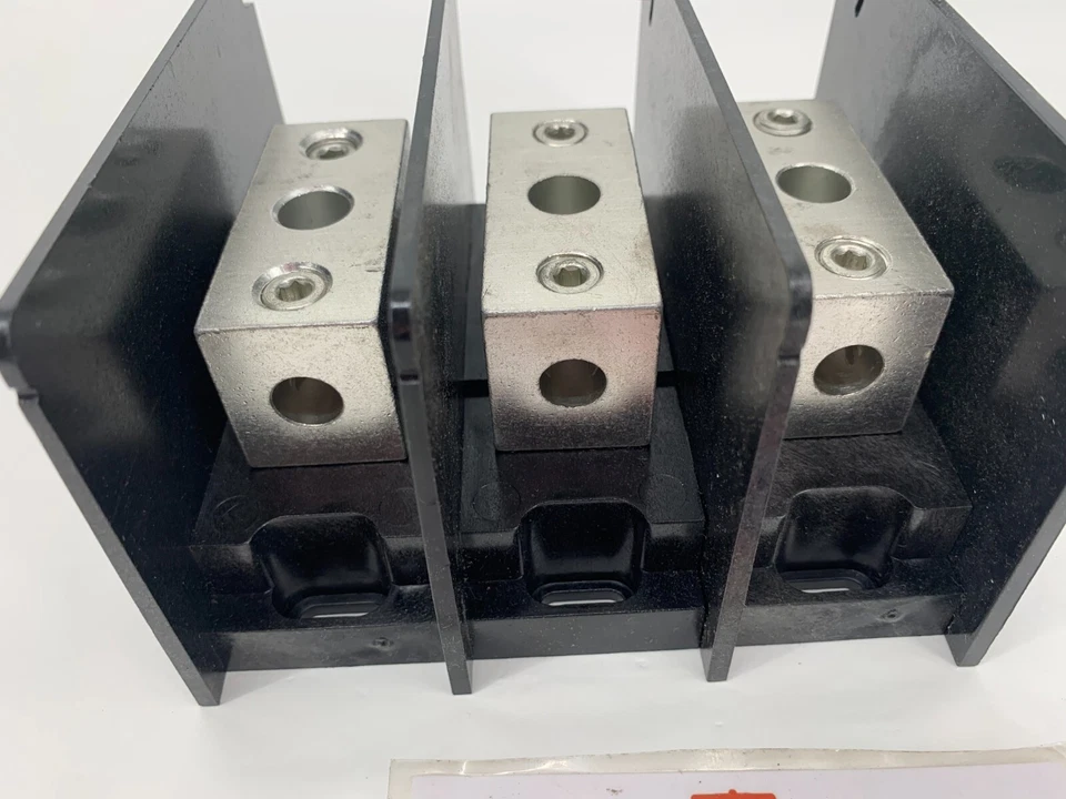 Burndy BDBMHC112/03 Power Distribution Block 3P 600V 135A AL 175A CU QTY. 1 - Image 4 of 4