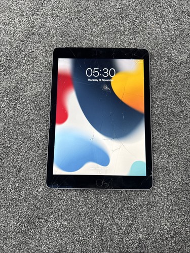 Apple iPad Air 2nd Gen Tablet 128GB WiFi + Cellular Space Grey A1567 Cracked - Picture 1 of 5