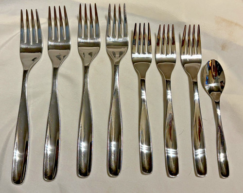 MIXED LOT 8 VAULT Glossy GS Stainless Flatware 18/C - Dinner & Salad Forks Spoon