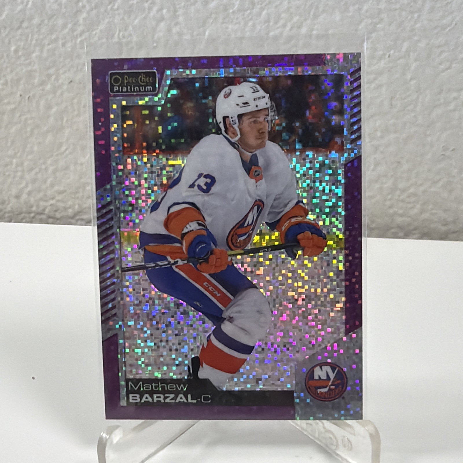 2020-21 O-Pee-Chee Platinum Mathew Barzal #138 Violet Pixels /399 NM Card