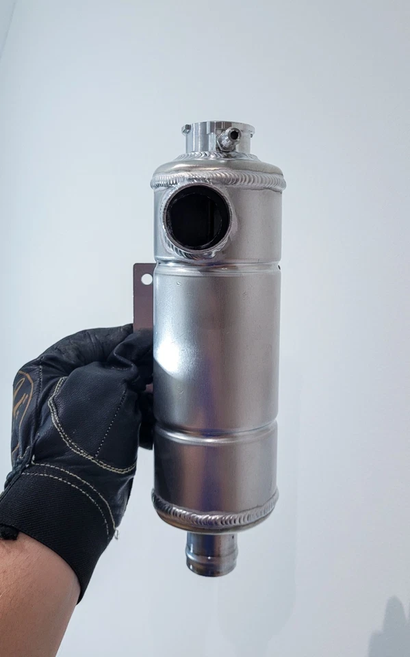 3” Aluminium Swirl Pot 0.9L Coolant Tank Radiator Expansion 32mm Inlet Outlet - Image 3 of 4