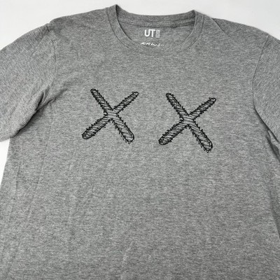 KAWS x Uniqlo UT Gray XX Logo Graphic T-Shirt Mens Size Medium