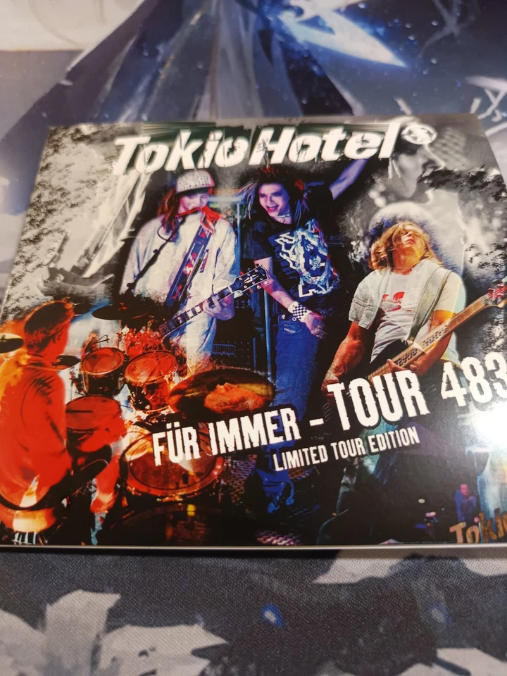 Tokio Hotel 2xCD 25804 - Image 2 of 2