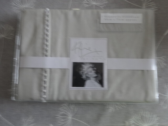 KYLIE AT HOME LIZA STONE HOUSEWIFE PILLOWCASE BNIP
