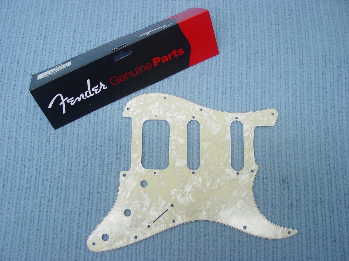 Genuine Fender FAT Strat AGED WHITE PEARL MOTO HSS 4-Ply Pickguard