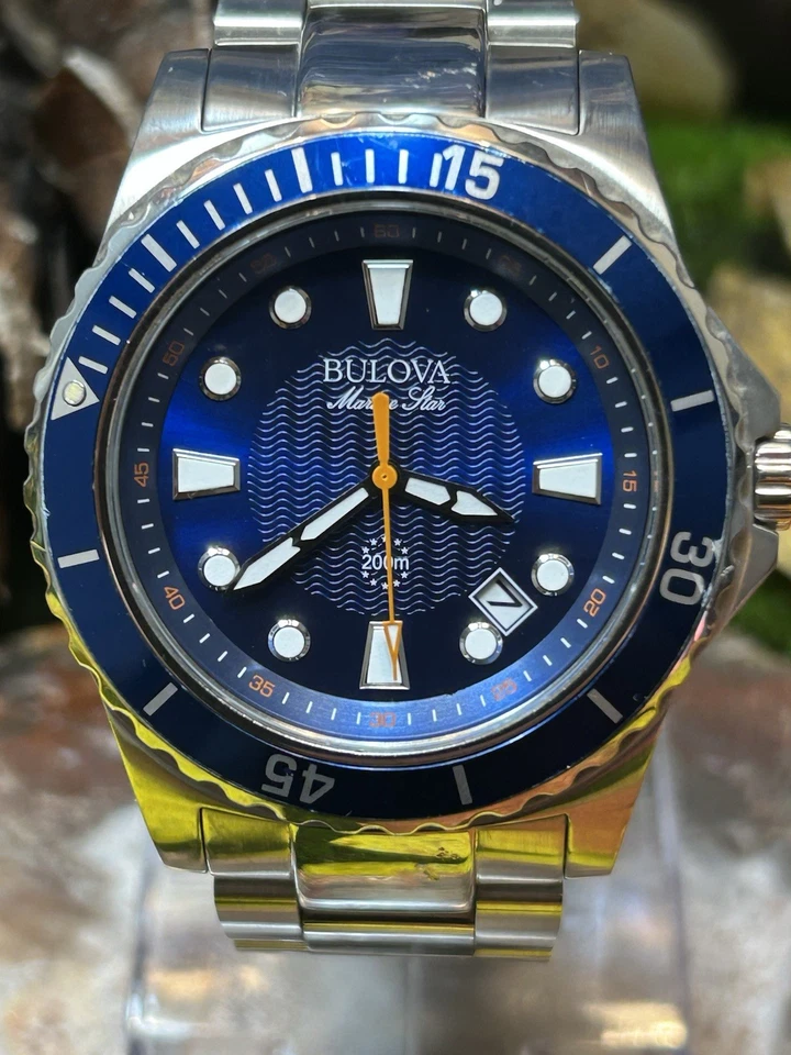 Vintage Men’s Silver Tone Bulova Marine Star 200m WR Diver Quartz Watch. Runs - Image 2 of 4