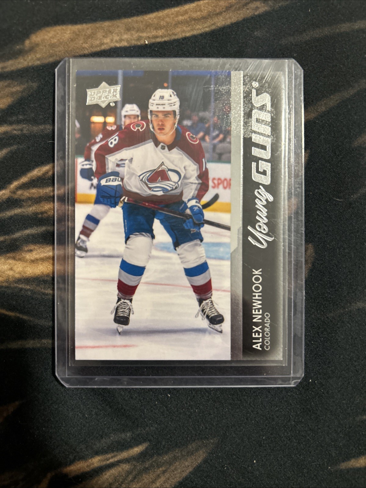 2021-22 Upper Deck Series 2 - Young Guns Alex Newhook #461 (RC)