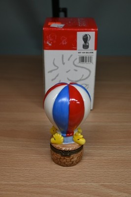 Peanuts Flambro Imports Porcelain Hinged / Trinket Box - Hot Air Balloon