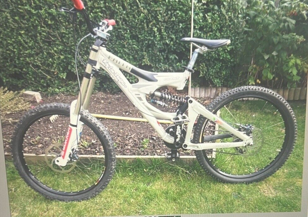 giant faith downhill bike