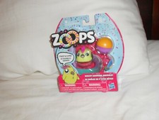 NEW, ZOOPS Hasbro Twisting Climbing Wacky Zooming Animals, GREEN BIRD