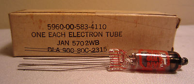Raytheon JAN 5702 WB Electron Electronic Tube In Box NOS