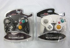 Old Skool Black & White Wired Dual Analog Con...