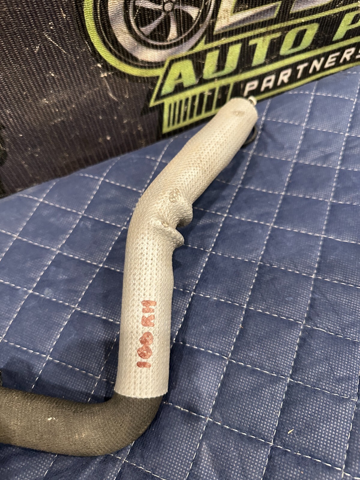 2017 AUDI R8 CONNECTING RIGHT PIPE HOSE 4S0131605A 4S0 131 605 A