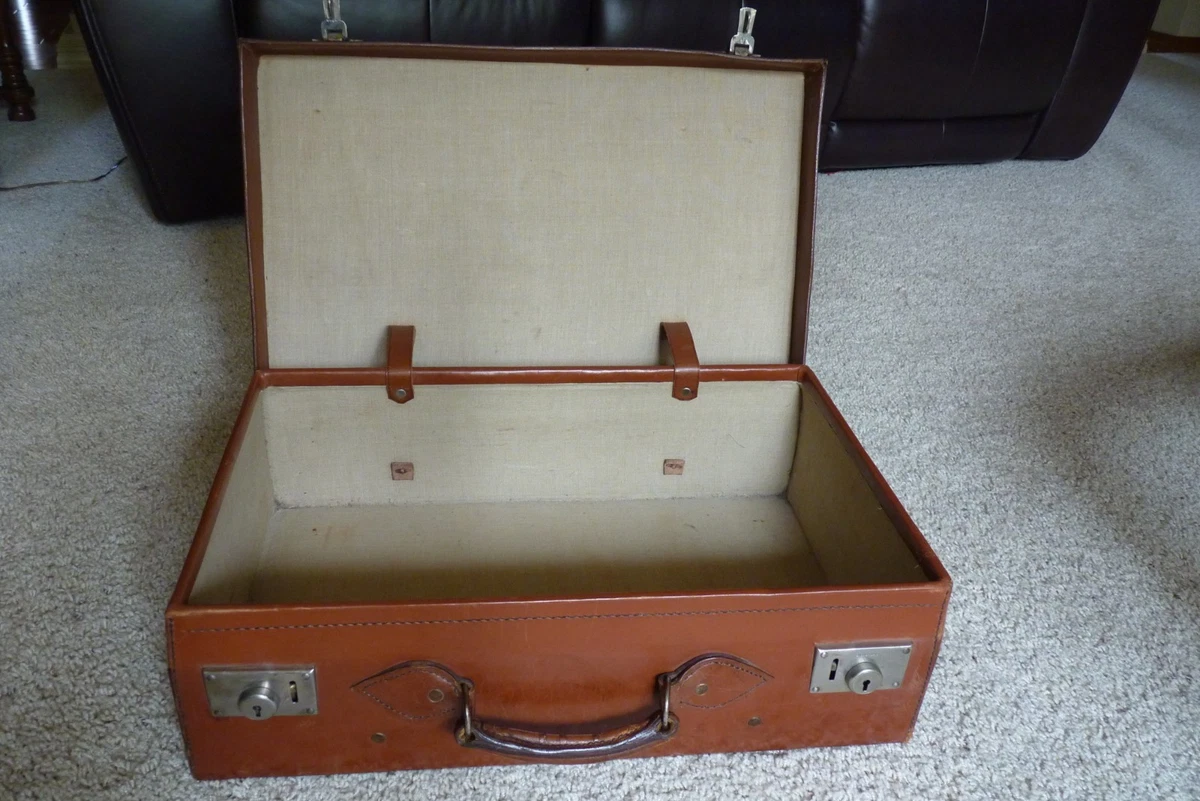 Antique 1940s Vintage Luggage & Vintage Travel Accessories for
