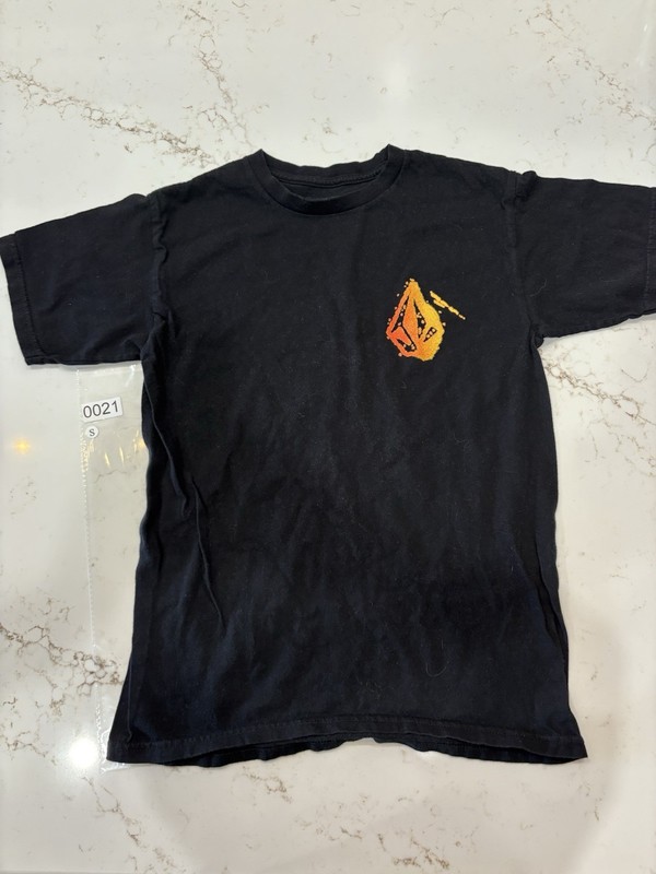 Volcom T Shirt Mens Size Small Black Short Sleeve Graphic Print Crew Neck Tee