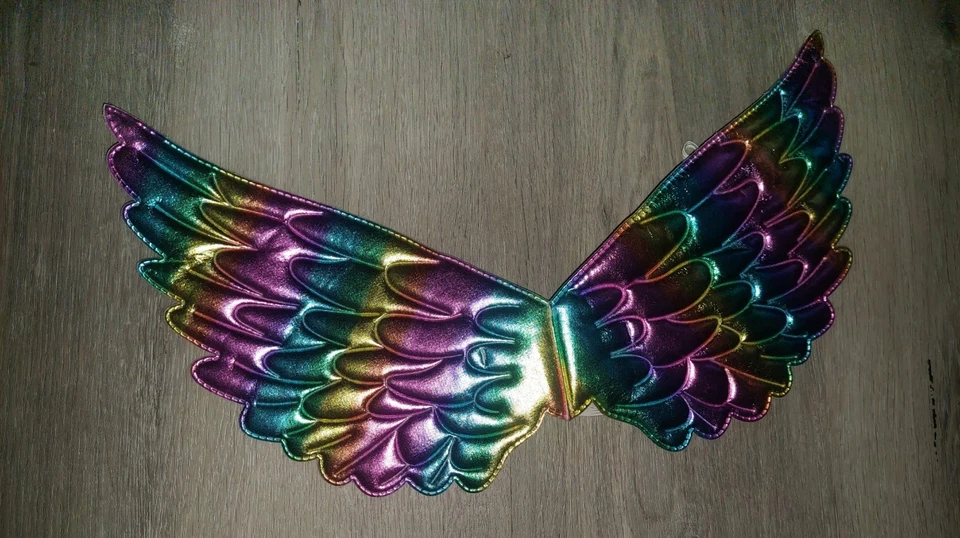 criança RAINBOW COLOR WINGS HALLOWEEN ADORÁVEL  - Imagem 3 de 3