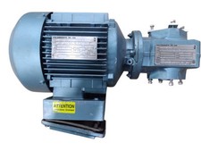 Sew-Eurodrive DFT90S2 Gearmotor 2HP W/ SA37DT90S2 Gear Reducer 9.02:1 Ratio