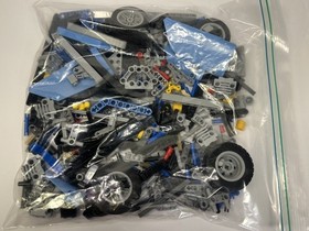 USED LEGO 42022 (100% complete with instructions and box)