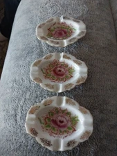 Lot Of 3 Personal Ceramic Ashtrays Rose Design,Japan 4-slot Stackable