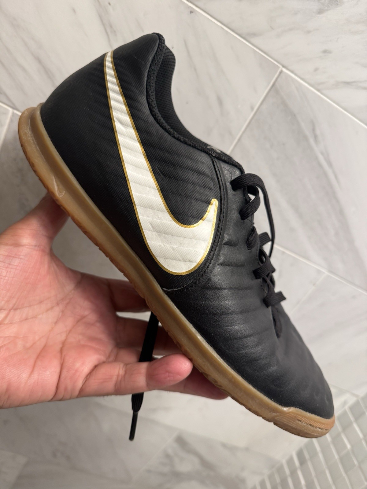 SAOLA Nike Tiempo X scarpe da calcio indoor uomo USA 8 M # 897769 002
