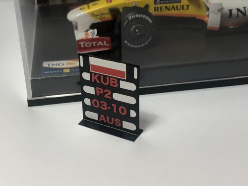 Pitboard 1:43 (Pizarra F1) / Robert Kubica (Renault) 2010 / P3 GP AUSTRALIA - Foto 2 di 2