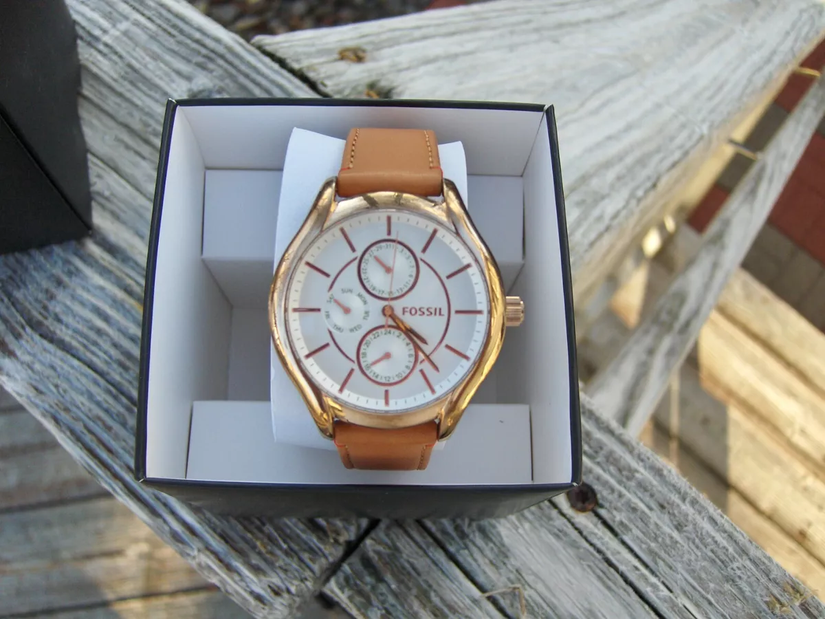 FOSSIL BQ 3091 GOLD TONE CASE WHITE 3 EYE ROSE GOLD FACE ACCENTS