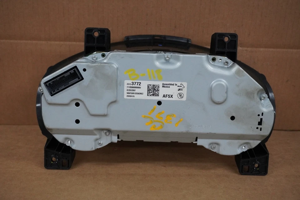 2014 Cadillac CTS Instrumento Cabeça Medidor de Velocímetro Cluster OEM UNK Milhas - Imagem 2 de 4