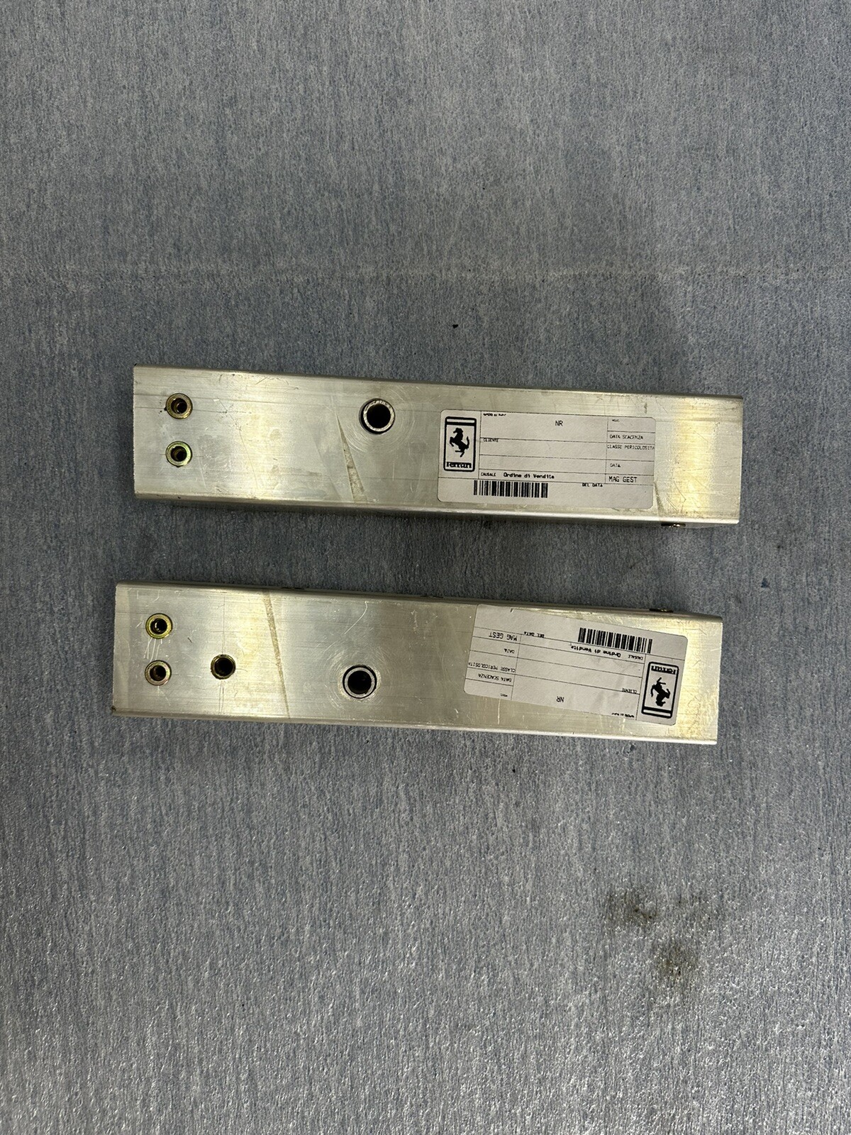 Ferrari 360 / 430 - Front Bumper Pilar LH+RH 166102 166202