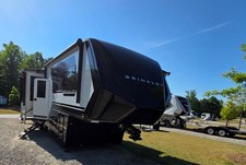 Brinkley G4000 5th wheel