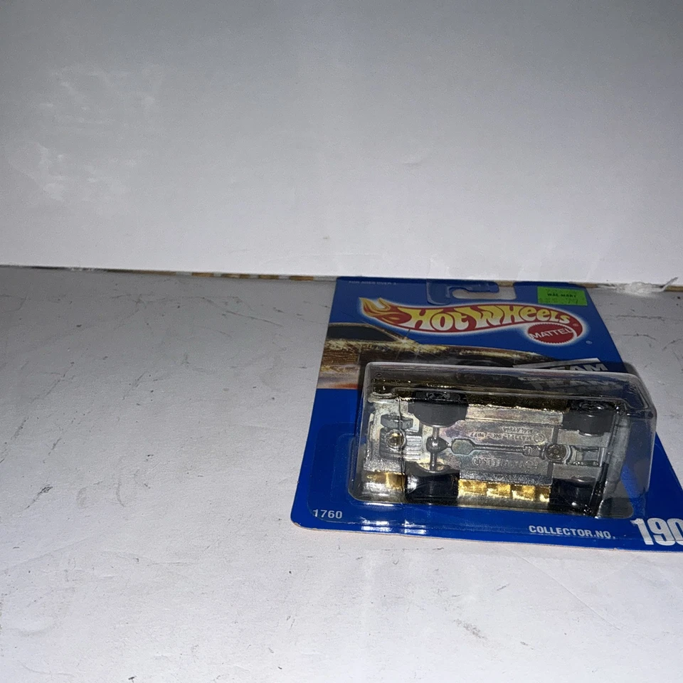 Винтажный Hot Wheels золото '57 T-Bird #190 Gleam команды б/у хорошее состояние товара - Изображение 3 из 4