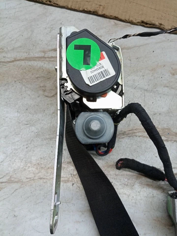 Used Front Left Seat Belt Front fits: 2011 Bmw 750I bucket driver retractor Fron Foto 2 de 4