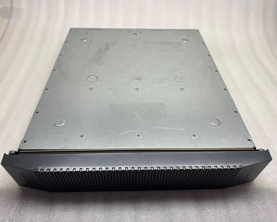 EMC2 EAE Hard Drive Array HDD Expansion Bay w/ 2x 303-137-000D 2x PSU TESTED - Image 3 of 4