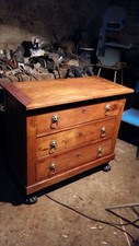 Rare petite commode en merisier  d'époque Consulat