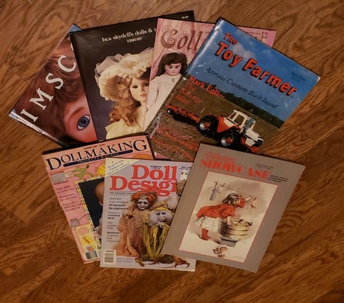MIX LOT OF 7 DOLL, TOYS AND PATTERNS 1988-1989 MAGAZINES, CATALOGS AND CALENDAR - Foto 12 di 12