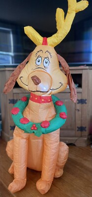 Dr. Seuss 4 ft Max Antler with Wreath LED Christmas Grinch Dog ...