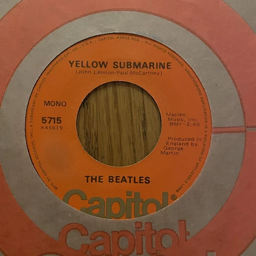THE BEATLES - YELLOW SUBMARINE / ELEANOR RIGBY, CAPITOL 5715, 45 RPM, ( ORANGE )
