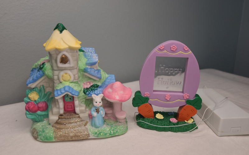 Happy Hollow 2003 Easter Church/House & Light Up Egg Bunny Mushrooms