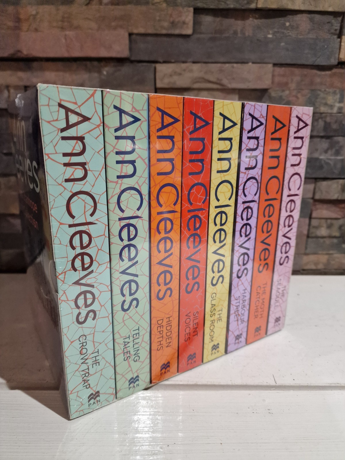Ann Cleeves : The Vera Stanhope 8 Book Collection - NEW / SEALED.