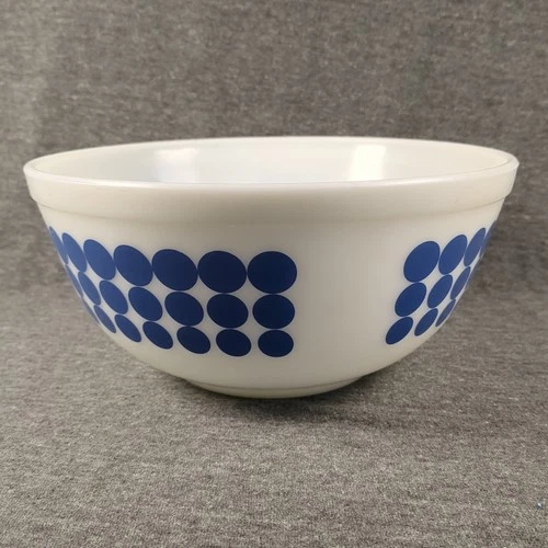 Vintage Pyrex Blue Polka Dot Mixing Bowl 8 3/4" # 403 2 1/2 Qt. White & Blue