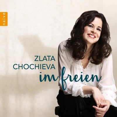 Chochieva,Zlata / Im Freien