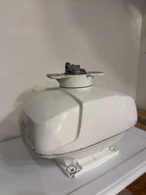 Furuno RSB-0072-060 Marine Radar Base w/ RTR-060 12kW Transceiver (Used)