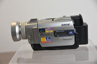Sony DCR-TRV20 Handycam MiniDV Camcorder NTSC Tested Working Japan